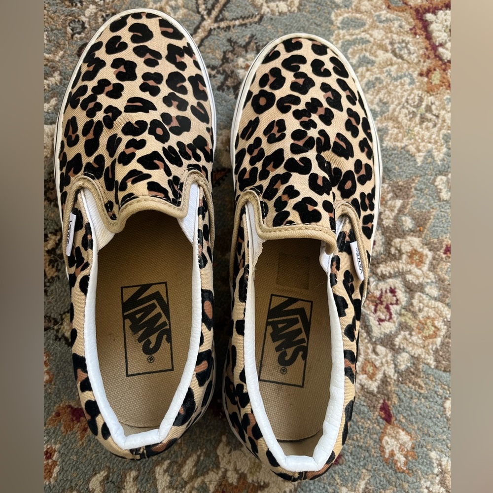 Leopard vans - Picture 4 of 6